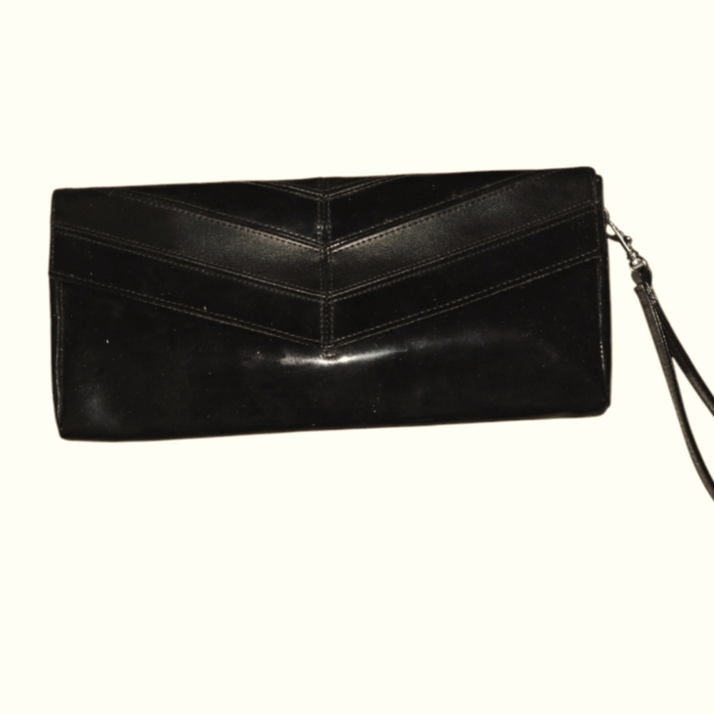 Patten Wristlet Clutch